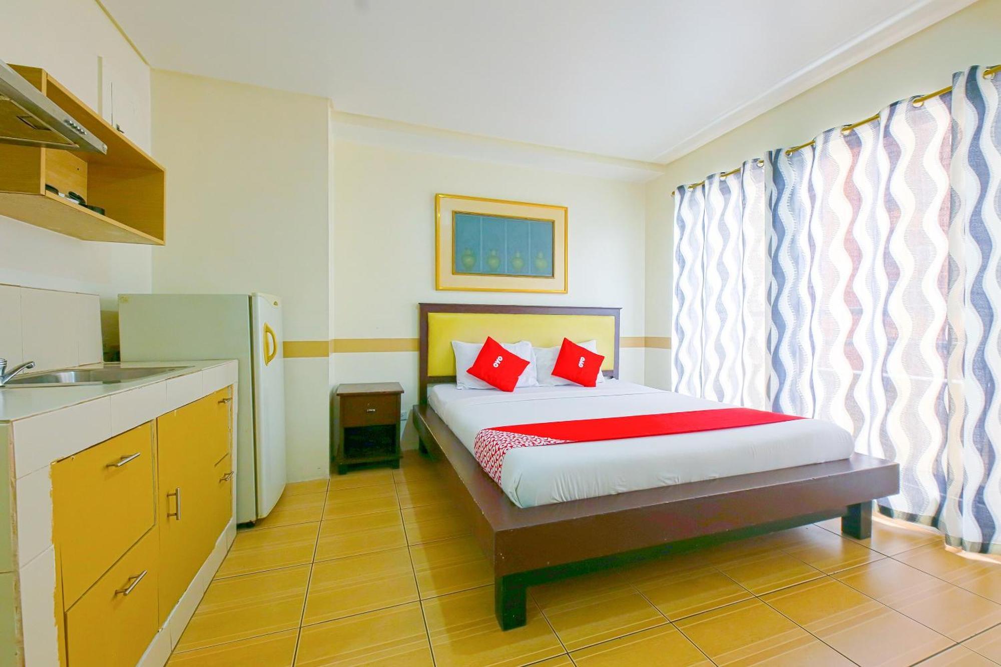 Oyo 769 Poblacion Suites Polaris Makati City Exteriör bild