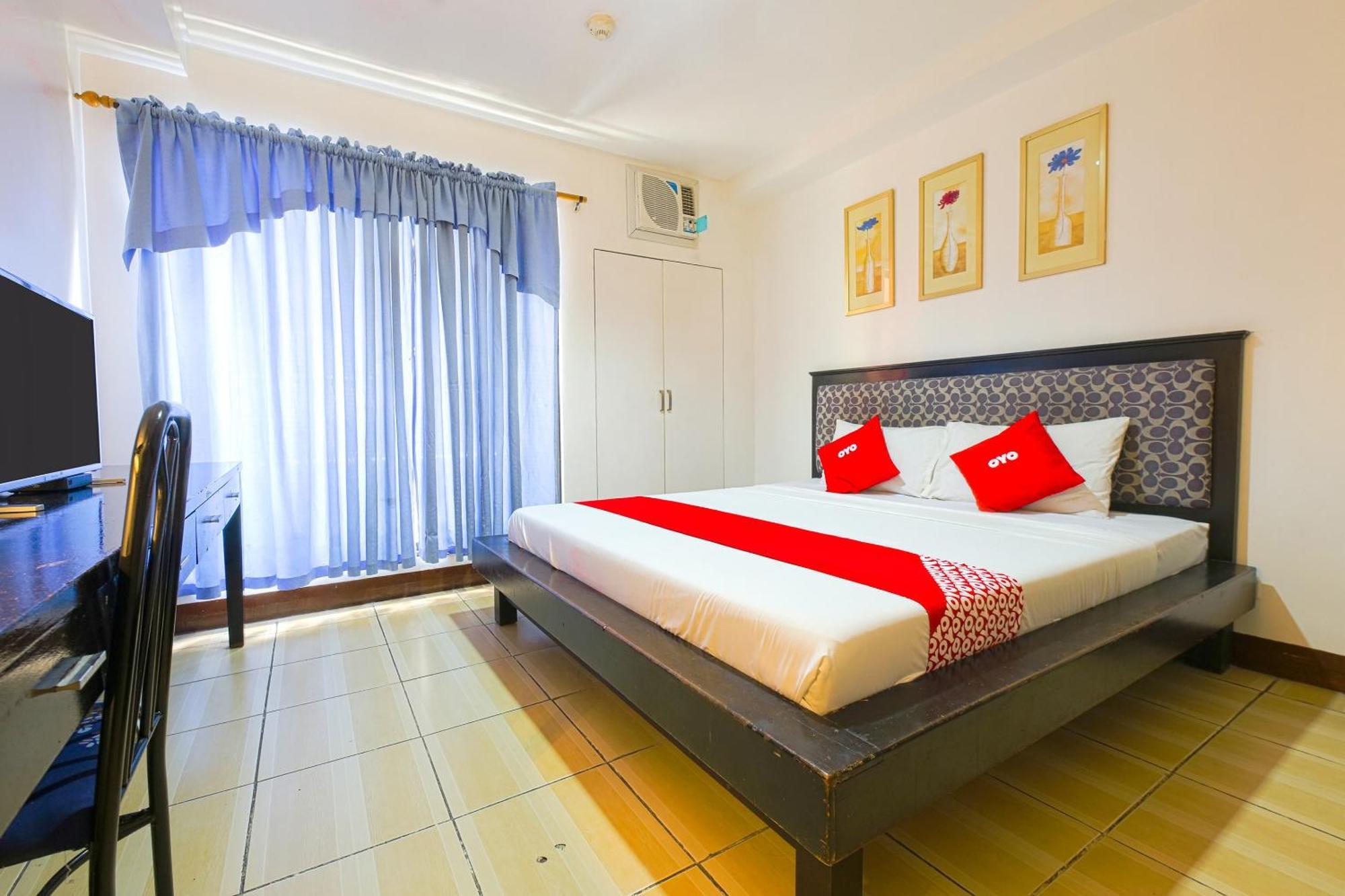 Oyo 769 Poblacion Suites Polaris Makati City Exteriör bild